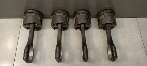 Поршень шатун MERCEDES W169 2.0 CDI 8340A