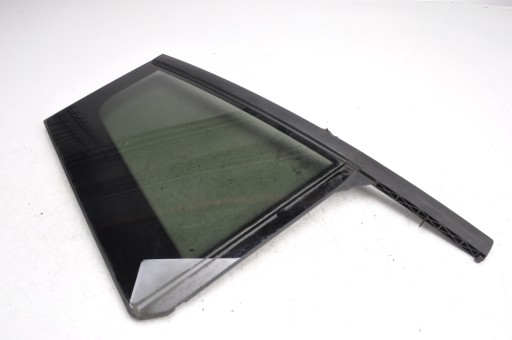 BMW 2 F46 кузовне скло заднє праве 14R