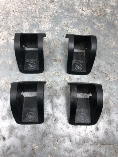 Couvre ZASLEPKI ISOFIX SEAT LEON III 5G0887233