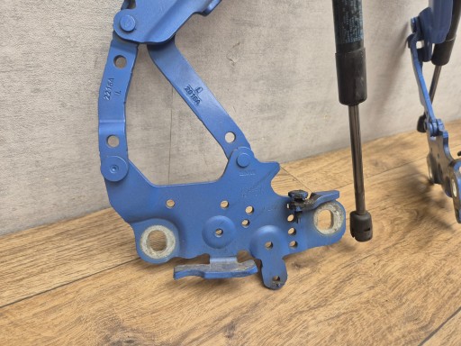 BMW F30 F31 F32 F33 F36 bonnet hinges left right B45 KMPL 7336700 7336699
