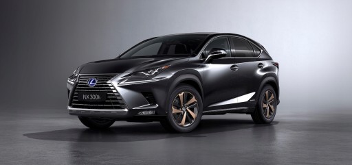 LEXUS NX LIFT 2017 В КОМПЛЕКТЕ ФОНАРЬ ПЕРЕДНЕГО КАПОТА