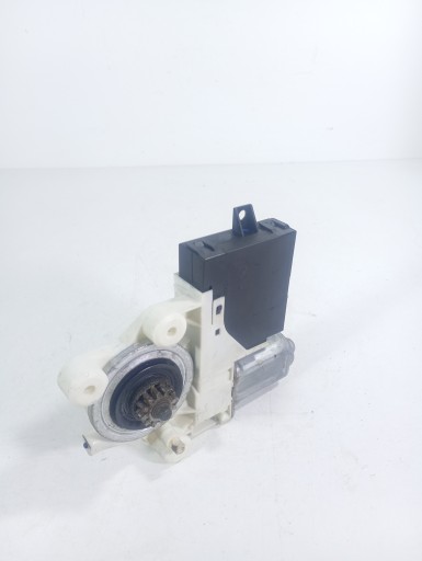 Volvo V50 S40 04-12 engine mini motor windows right TYLNI rear part OE 30710149