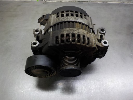 BMW 1 (E87) 2.0 D 180 Alternateur 0121715017 7550469-05/06