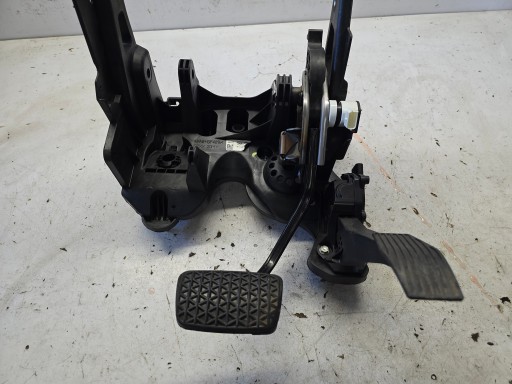OPEL ASTRA K LIFT pedals holder PEDALOW AUTOMAT 39222130 1.5 DIESEL