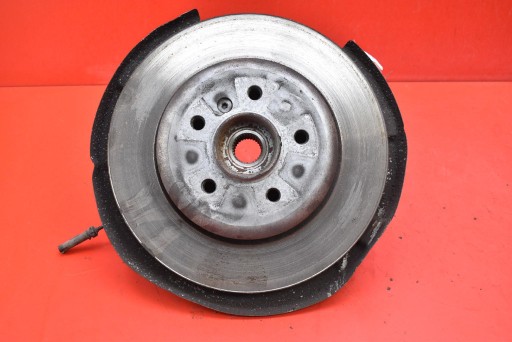 otoč čepu pravá záď 6796099 BMW F11 2.0i 184 KM 09-13