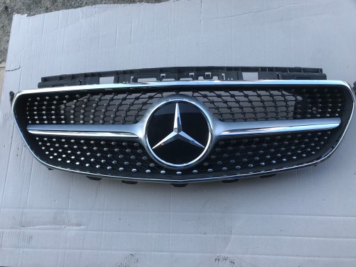 Решітка MERCEDES W213 238 купе