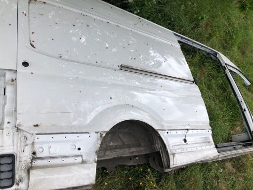 ЧВЕРТЬ БІКОВОГО КРИЛА VW CRAFTER II 19 MAXX MAN TGE