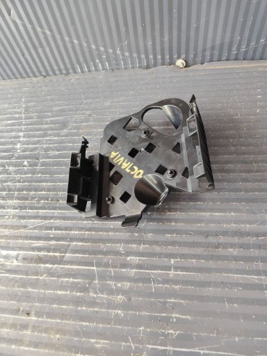 SKODA OCTAVIA IV Poignée Support plaque KOMPUTERA STEROWNIKA 5WA906507A
