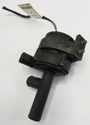 Додатковий водяний насос MERCEDES W221 AMG A2218350064