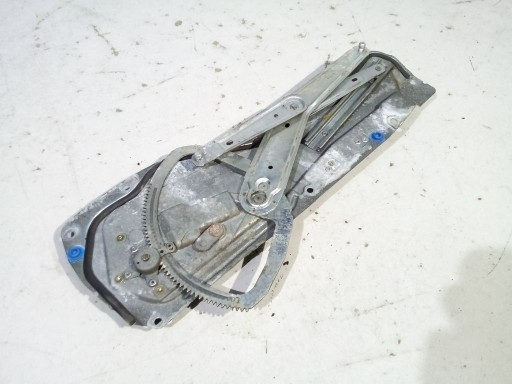 Volvo V70 and window regulator right front front