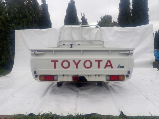 TOYOTA LAND CRUISER VDJ 79 PAKA ZABUDOWA completa