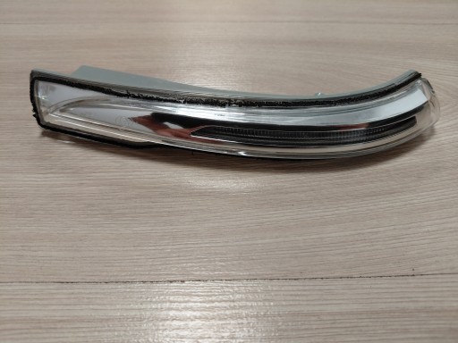 HYUNDAI I30 II ELANTRA VELOSTER SONATA indicator of the right mirrors OE