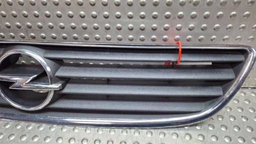 Grill Kühlergrill 90580685 OPEL ZAFIRA A 1999