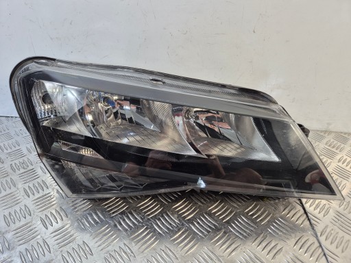 Права лампа звичайний фронт 3v1941016 skoda superb iii