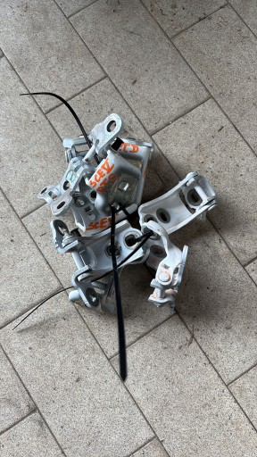 hinge door front rear part RENAULT SCENIC V E-TECH BIXUI