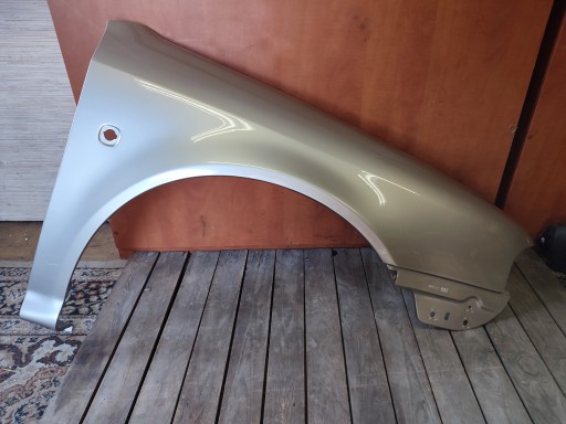 КРЫЛО ПЕРЕДНЕЕ ПРАВОЕ SKODA OCTAVIA I 9201