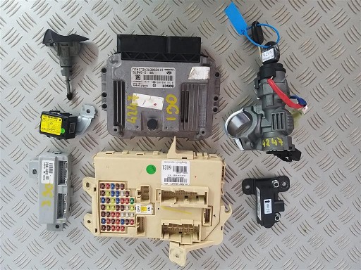 39112-2A975 - Стартовий комплект hyundai i30 ii 11-17 1.6 crdi комп'ютер замок запалювання