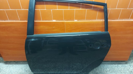 Tür links links heck TOYOTA COROLLA VERSO II 04- 209