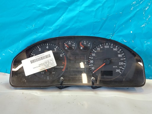 budíky hodiny A4 B5 1.6 B 8D0919860G