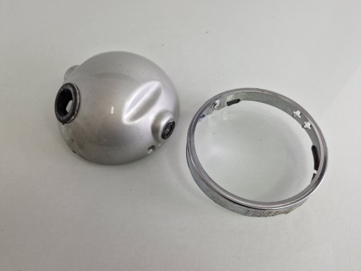 1M1-84195-60 - H393 YAMAHA XT DT RD рамка корпус лампы фара