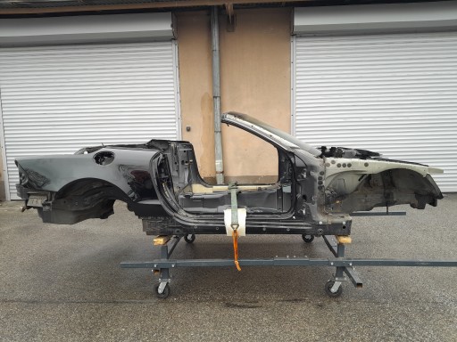 MERCEDES SL500 R230 bodywork UK 197U