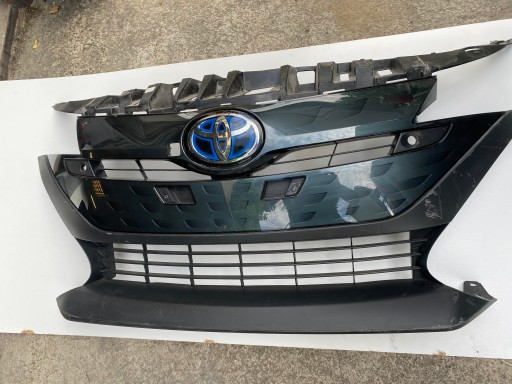 53112-47261 - Решетка радиатора Toyota Prius