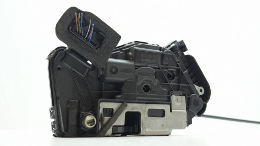 lock door left rear part CUPRA FORMENTOR 5TA839015P