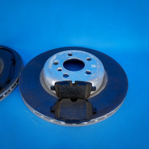 discs brake rear part plates BMW 5 G30 34216860925 6860925 6890353 25km