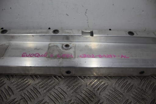 radiator stiffener EVOQUE II 2 L551