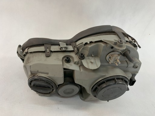 Reflektor light front right Mercedes E-Klasa W210 09.25