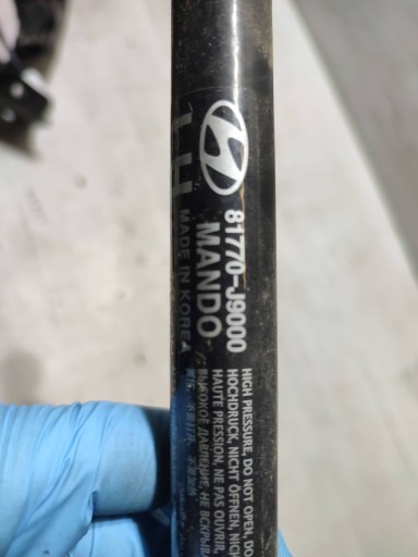Hyundai Kona and 2018 rear part left shock absorber of rear bonnet boot