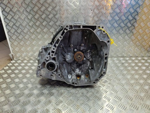 Getriebe NISSAN QASHQAI J10 JR5318 1.6 16V 5-getriebe