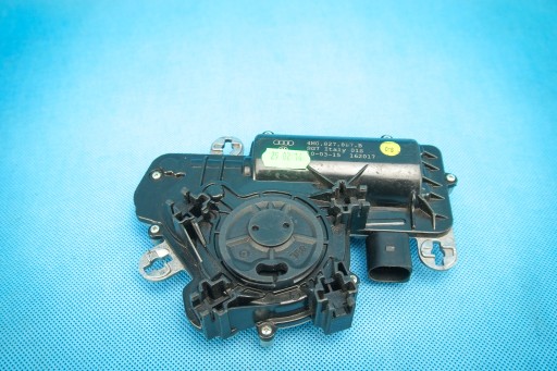 Dociag of the rear bonnet Audi Q7 SQ7 4M 4M0827887B