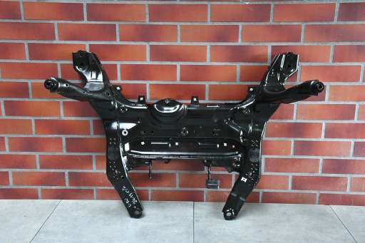 Artur_50 662 - Коляска санки люлька траверс bmw 1 f70 2 f74 f78 2 u06 x1 u11 x2 u10 46км