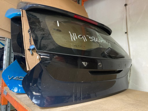 ЗАДНЯЯ КРЫШКА БАГАЖНИКА VOLVO V40 CC 2012 -2019