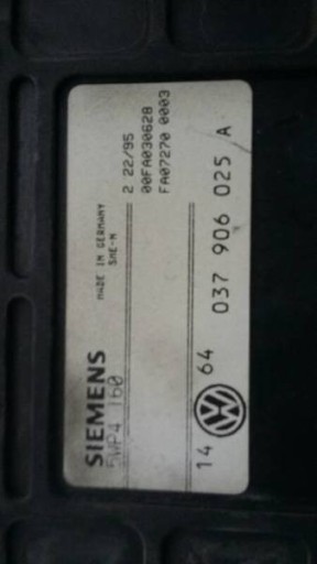 computer 037906025A VW GOLF III 2.0 and