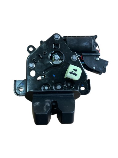 Tesla Model 3 LIFT y замок люка задній 1500604-CN-B