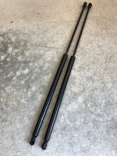 SILOWNIKI du capot VW CADDY III 2K0827550B