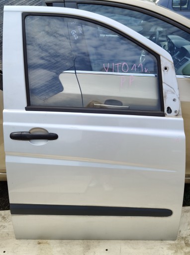 MERCEDES VITO W639 11R dveře pravý předek