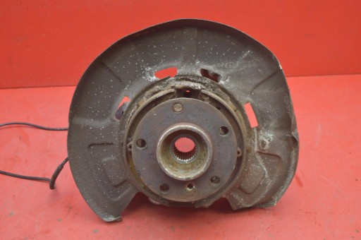 swing of the pivot right rear part BMW X5 E70 3.0 D 235 KM 06-10