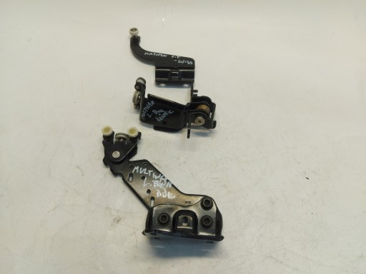 VW Multivan 7T0 T7 2023 roll door left of the sliding prowadnica subframe