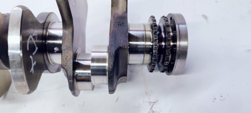 crank AUDI A6 C6 2.4 BDW 06EG *2* BDB