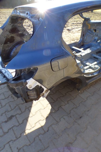 čtvrtka blatník pravá záď LAKIER TEKPN RENAULT MEGANE IV HB