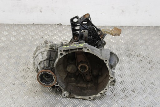 váltó LKA VW TOURAN 1T0 1T LIFT 1,9 TDI