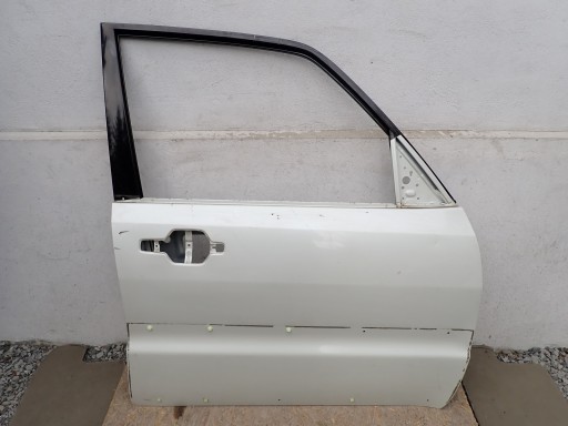door right front right front MITSUBISHI PAJERO 4 IV V8 2007- 5700A452