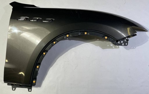 fender right front front Maserati Levante