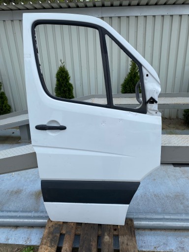 MERCEDES SPRINTER W906 door right front BIALE