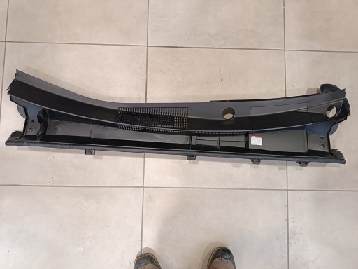 Козирок Prius Prime Plug-in Plug 55781-47270 / 55781-47280