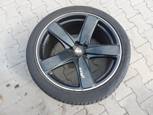 PORSCHE MACAN S 95B wheel disc 10Jx21 295/35 R21 Pirelli 95B601025AE