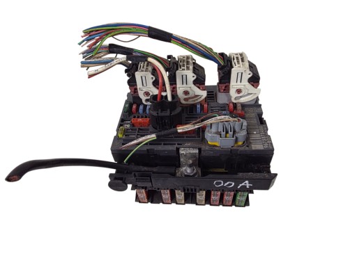 PEUGEOT CITROEN compartment of fuses R05 BSM 9675878480